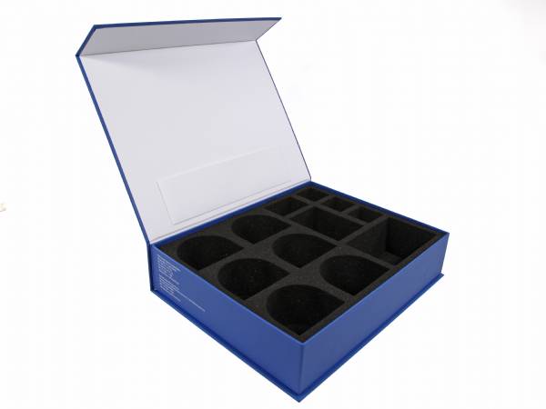 Großzügige bedruckte Box für Zahnmodelle. Für das Dentallabor perfectsmile in blau mit schwarzem Schaumstoffinlay.