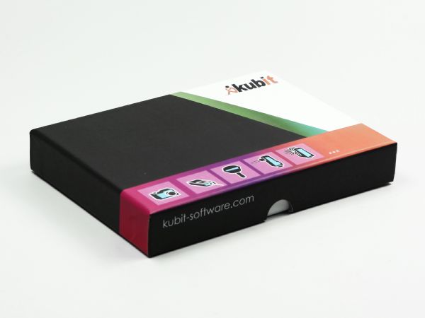 Softwareverpackung mit Stülpdeckel in Wunschgröße und vollflächig mit Logo und Wunschdesign bedruckt.